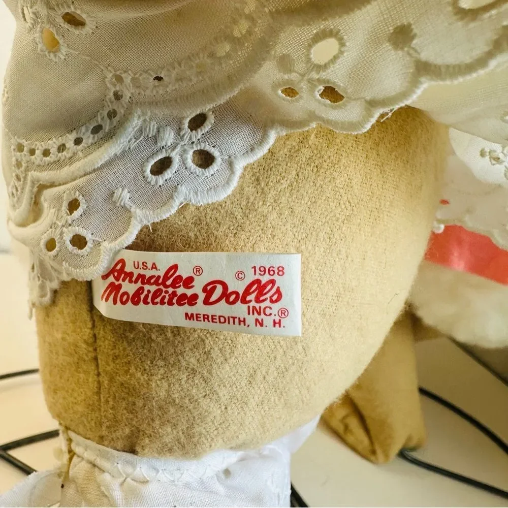 Annalee Vintage 1968 Easter Parade Boy Girl‎ Bunnies 21 “ Rabbits